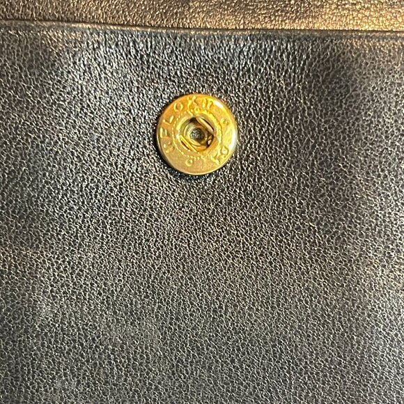 Chanel Vintage Patent Leather Compact Bifold Wallet - Black - Preowned - Picture 7 of 15